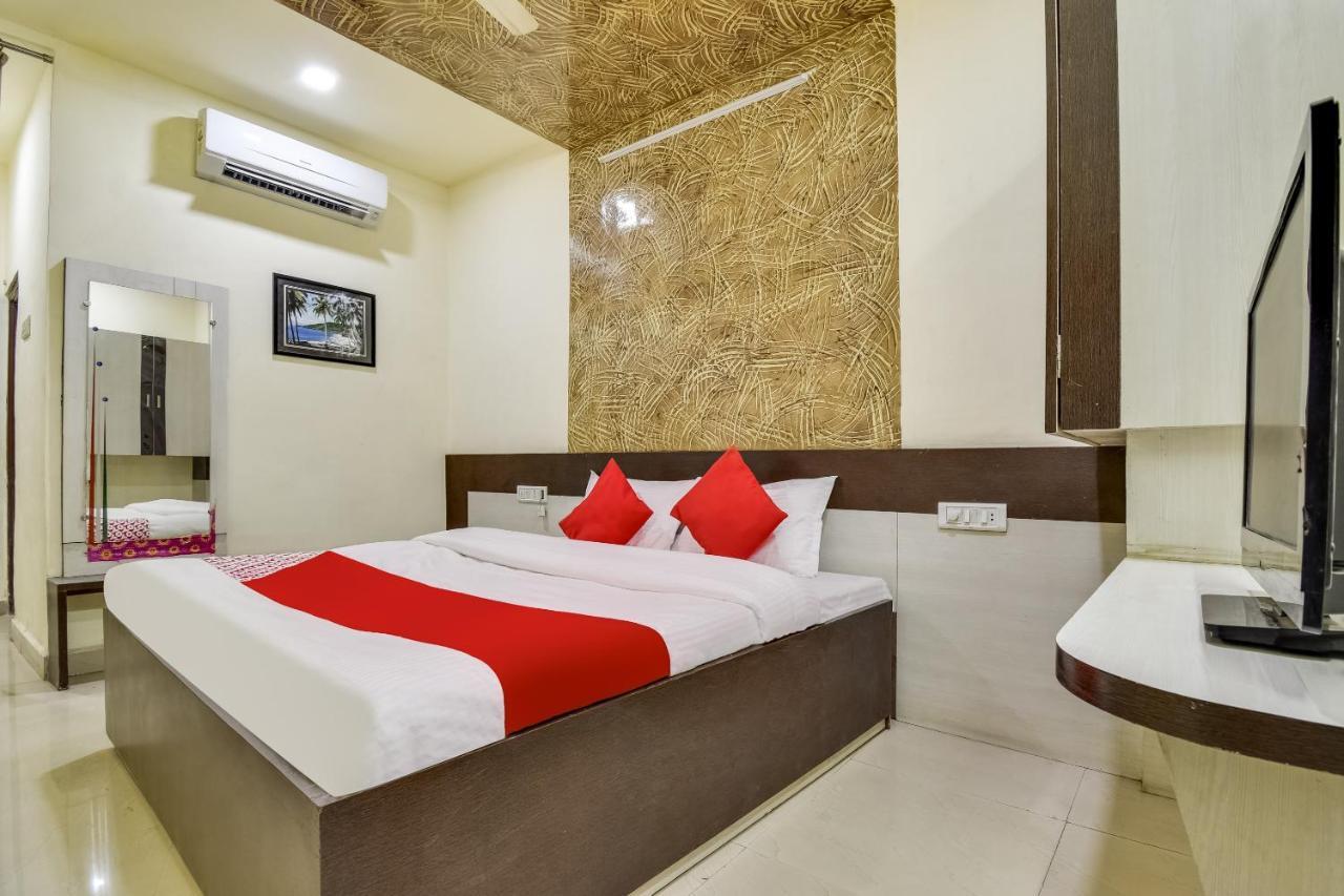 Hotel O Aryan Khāmgaon Exterior foto