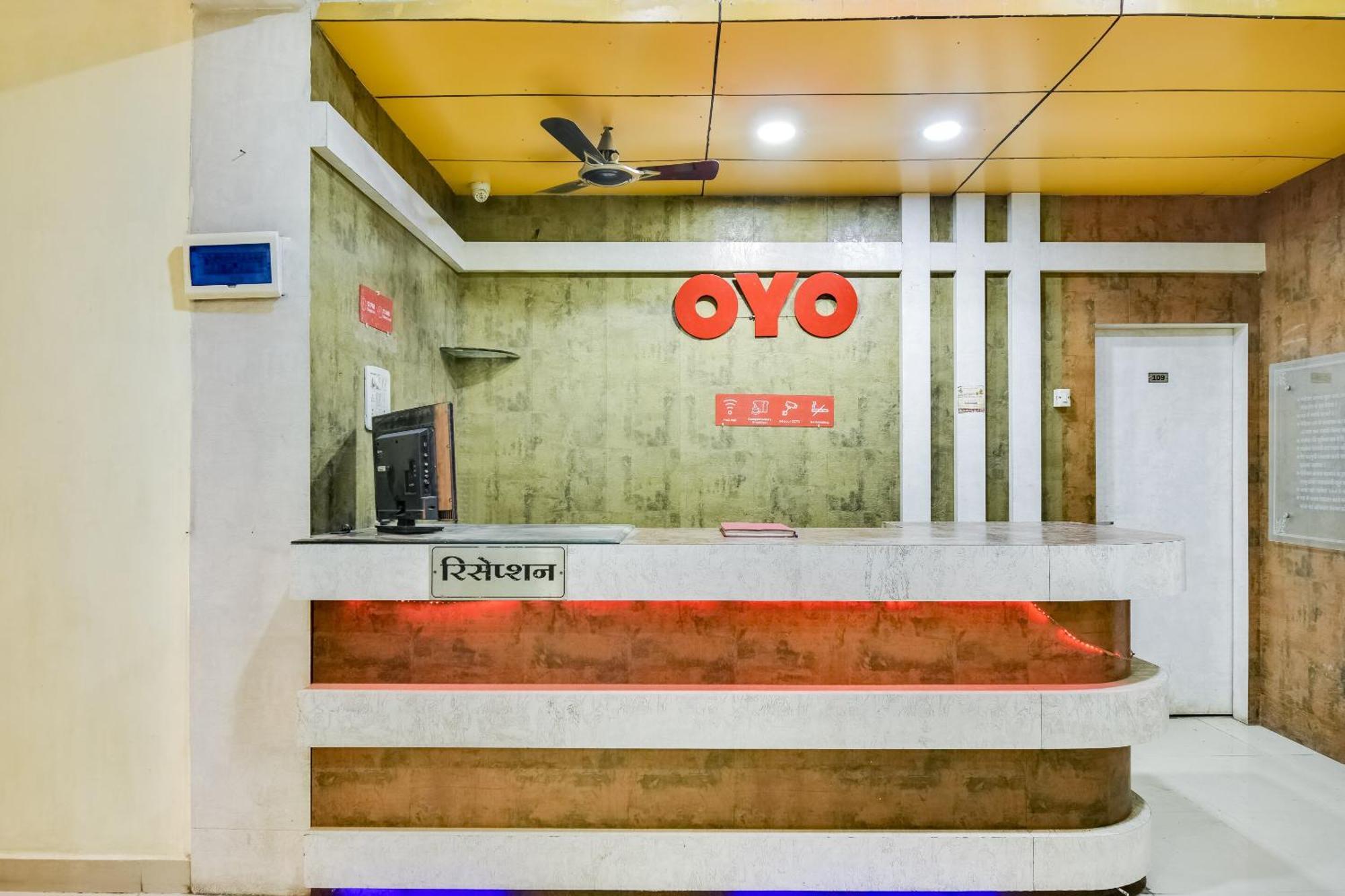 Hotel O Aryan Khāmgaon Exterior foto